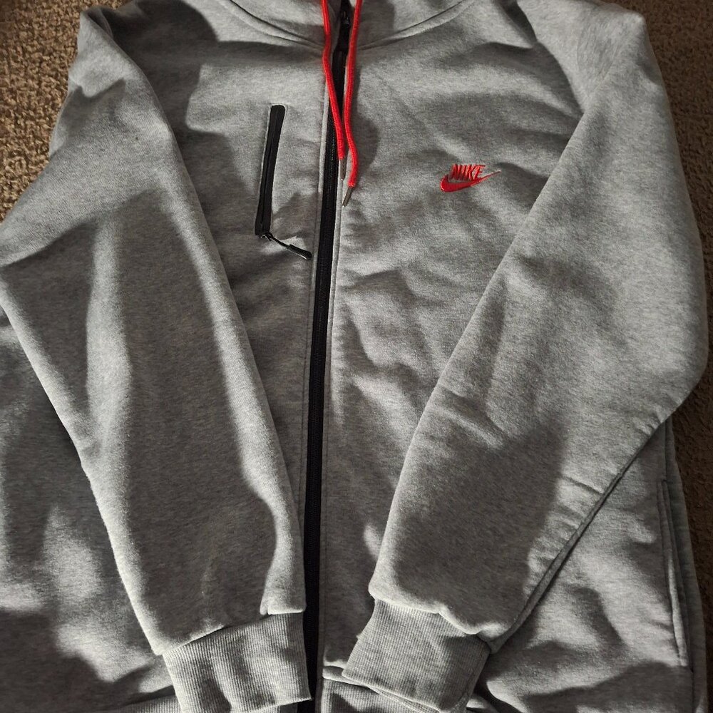 NIKE HOODIE